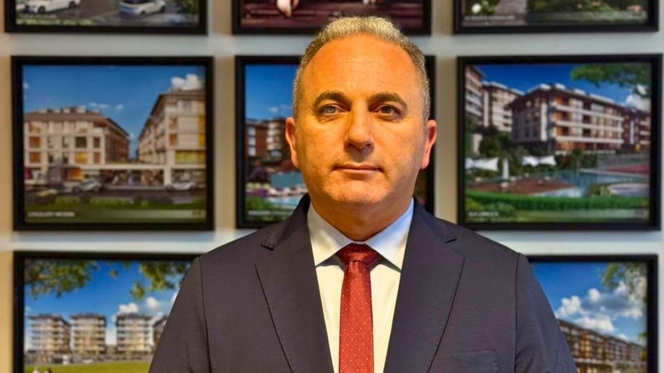 Adem Kuyumcu portresi