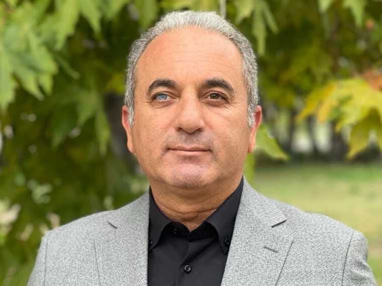 Erişilebilirlik uzmanı ve yazar Adem Kuyumcu'nun portre fotoğrafı
