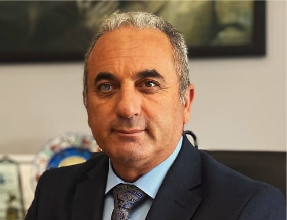 Adem Kuyumcu portresi